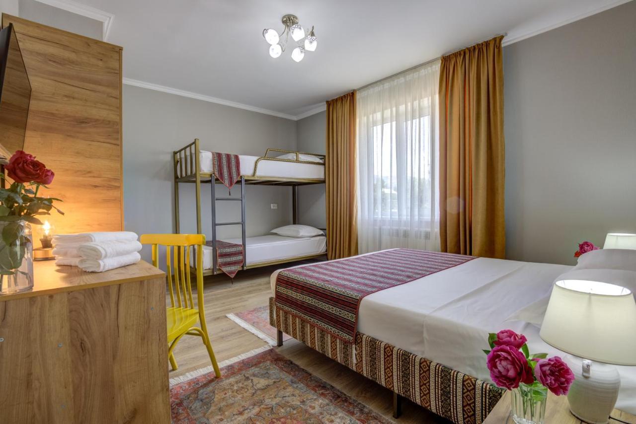 Ordo Hotel Karakol Exteriér fotografie